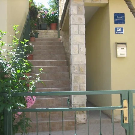 דירה Tonka *